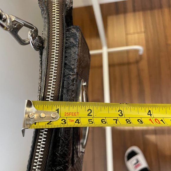 Guess Crossbody Patent Snakeskin Envelope Purse - Picture 10 of 11